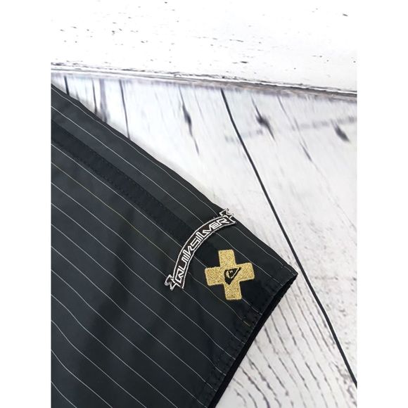 QUIKSILVER Boardshorts Men’s Swimming Black  30* - Picture 2 of 6